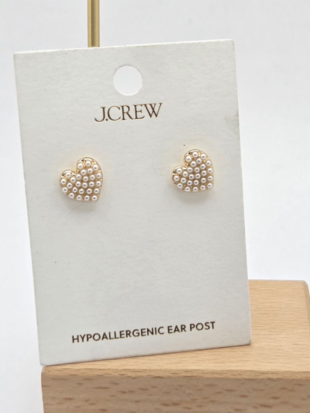 J.Crew Faux Pearl Gold Tone Heart Stud Earrings NWT Hypoallergenic Post
